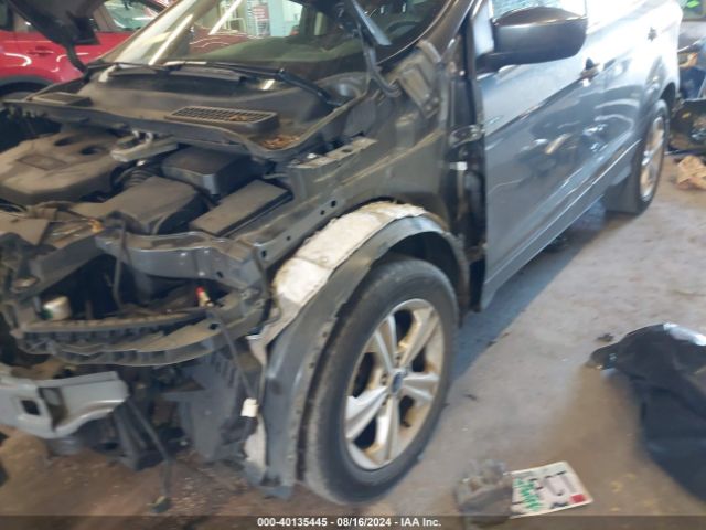 1FMCU9G94GUA32099 Ford ESCAPE SE