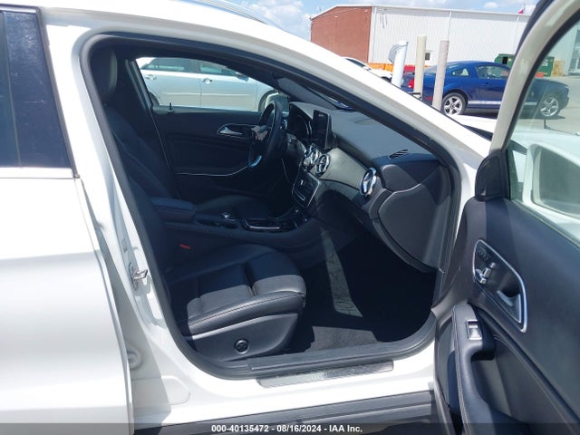 Mercedes-Benz GLA 250 2018 WDCTG4EB0JJ477835 Image 5