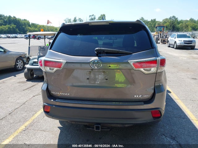 Toyota Highlander Xle V6 2016 5TDJKRFH4GS506843 Image 16