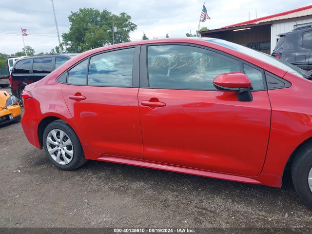 Toyota COROLLA LE 2021 5YFEPMAE0MP184144 Image 13