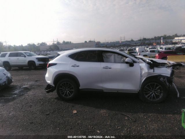 2T2GKCEZ4SC031712 Lexus Nx 350h Premium