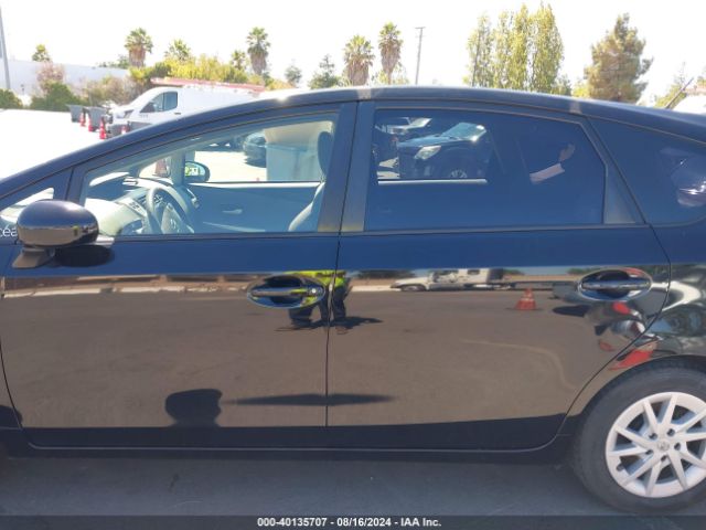 JTDZN3EU9EJ009383 Toyota Prius V Three