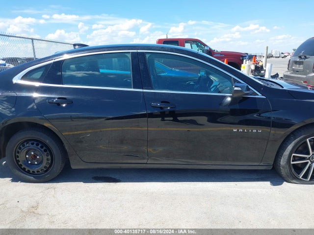 Chevrolet MALIBU LT 2018 1G1ZD5ST7JF251900 Image 14