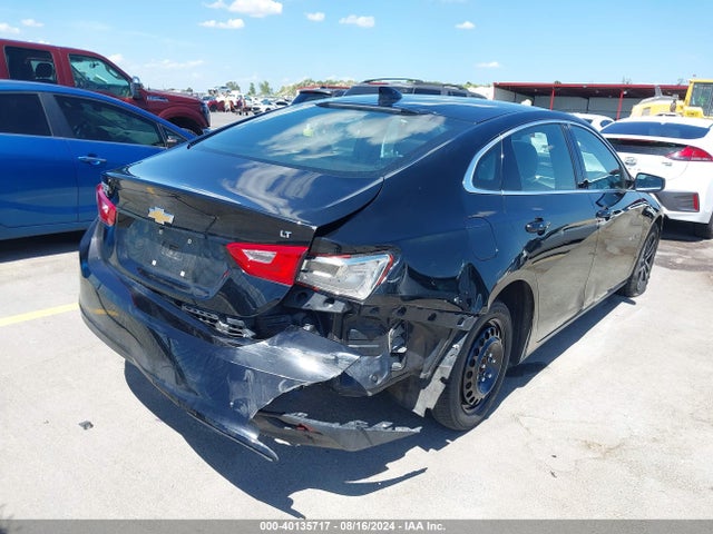 Chevrolet MALIBU LT 2018 1G1ZD5ST7JF251900 Image 4