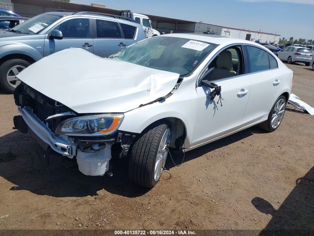 LYV402FM9GB113921 Volvo S60 Inscription T5 Drive-e Platinum