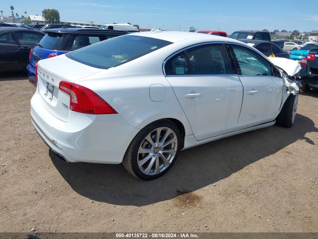 LYV402FM9GB113921 Volvo S60 Inscription T5 Drive-e Platinum