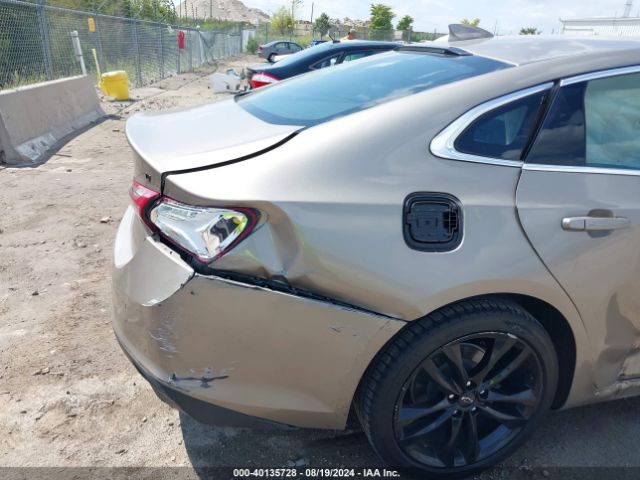 1G1ZD5ST7NF166044 Chevrolet Malibu Fwd Lt