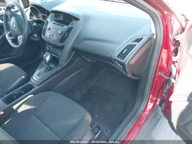 1FADP3F20HL337310 Ford FOCUS SE