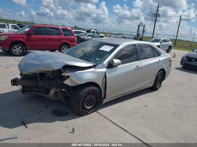 Toyota CAMRY LE 2015 4T4BF1FK4FR476311 Image 2