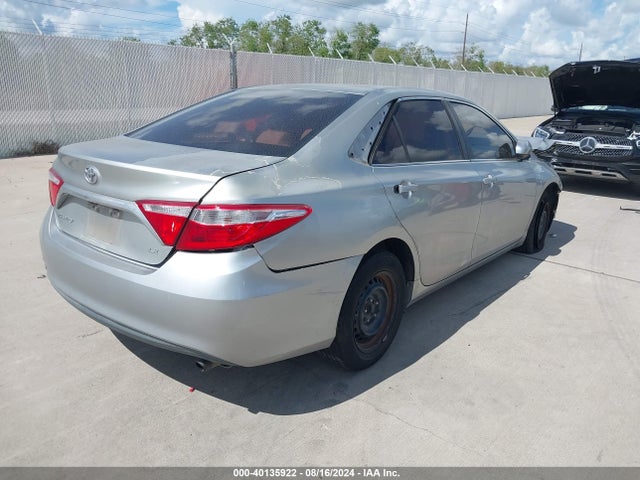 Toyota CAMRY LE 2015 4T4BF1FK4FR476311 Image 4