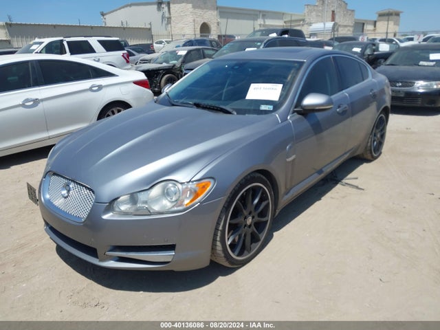 2010 JAGUAR XF SAJWA0HEXAMR68030 Photo 1
