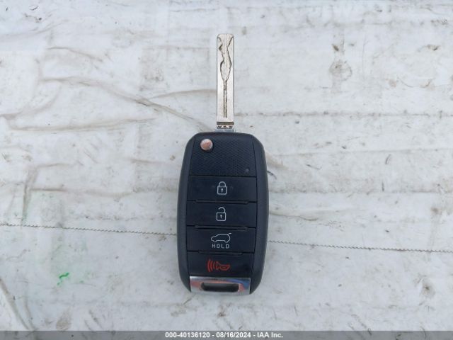 KNDJP3A55F7148222 KIA SOUL +