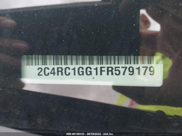 2C4RC1GG1FR579179 Chrysler Town & Country Limited Platinum
