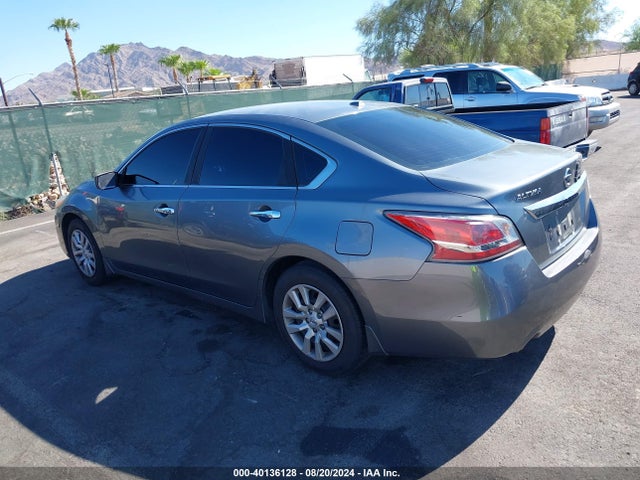 Nissan Altima 2.5 S 2015 1N4AL3AP9FC409460 Image 3