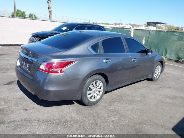 Nissan Altima 2.5 S 2015 1N4AL3AP9FC409460 Image 4