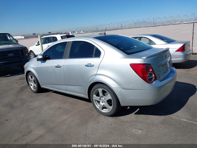 Chevrolet Sonic Ltz Auto 2015 1G1JE5SB4F4108892 Image 3