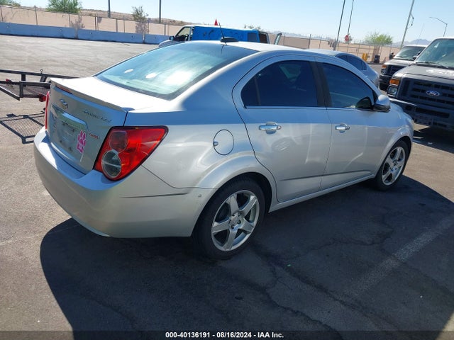 Chevrolet Sonic Ltz Auto 2015 1G1JE5SB4F4108892 Image 4