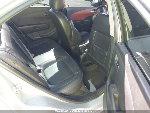 Chevrolet Sonic Ltz Auto 2015 1G1JE5SB4F4108892 Image 8