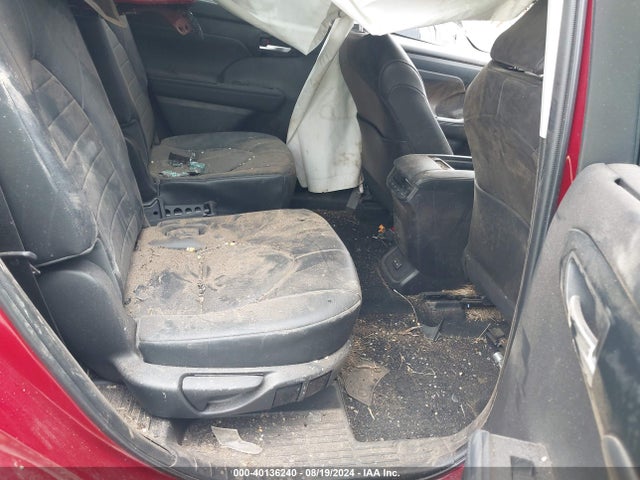 Toyota Highlander Xle 2022 5TDGZRBH9NS239935 Image 8