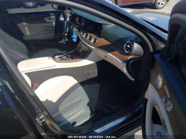 WDDZF4KB5JA470537 Mercedes-Benz E 300 4matic