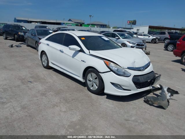 KMHEC4A42FA137963 auction archive image