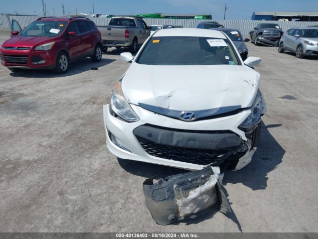 KMHEC4A42FA137963 Hyundai SONATA HYBRID