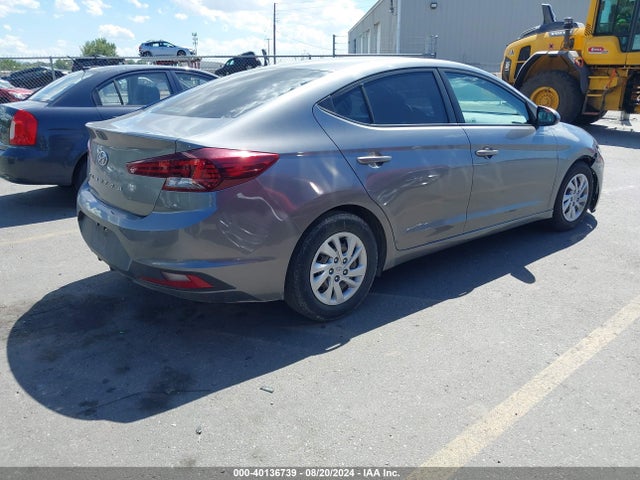 Hyundai ELANTRA SE 2019 5NPD74LF6KH436667 Image 4
