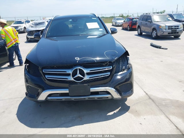 WDC0G4JB7KV172965 Mercedes-Benz GLC 300
