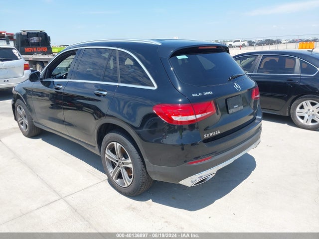 WDC0G4JB7KV172965 Mercedes-Benz GLC 300