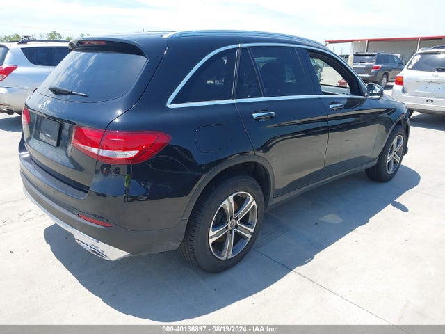 WDC0G4JB7KV172965 Mercedes-Benz GLC 300