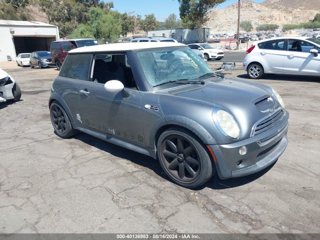 2004 MINI COOPER S WMWRE334X4TD76489 Photo 0