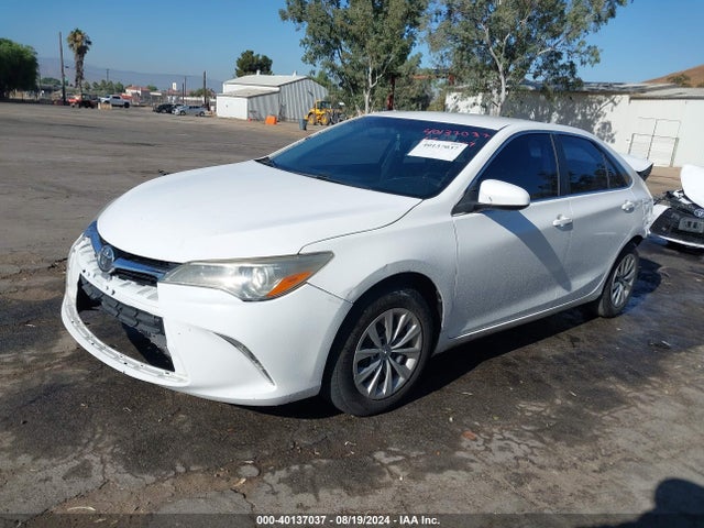 Toyota CAMRY LE 2015 4T1BF1FK0FU078720 Image 2