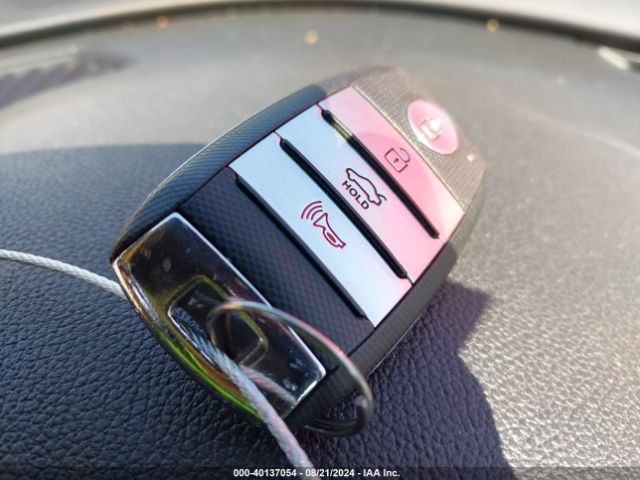 5XXGT4L37LG413328 KIA Optima S