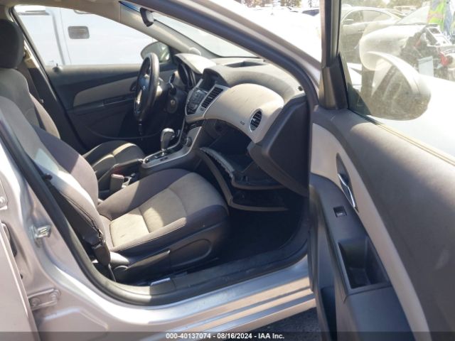1G1PA5SG8E7464230 Chevrolet Cruze Ls Auto