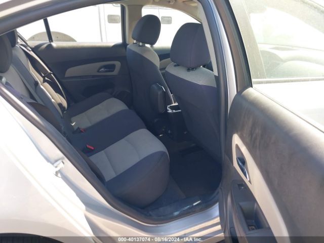1G1PA5SG8E7464230 Chevrolet Cruze Ls Auto