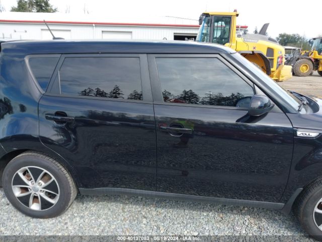 KNDJN2A27F7216610 KIA Soul