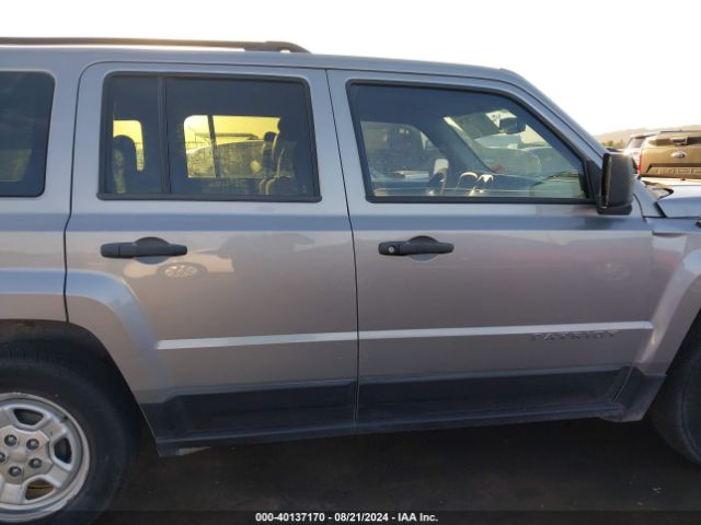 1C4NJPBB8GD807993 Jeep Patriot Sport