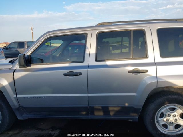 1C4NJPBB8GD807993 Jeep Patriot Sport