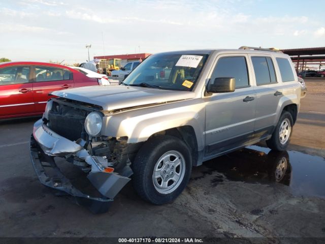 1C4NJPBB8GD807993 Jeep Patriot Sport