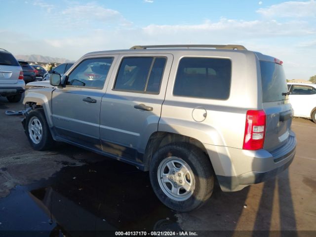 1C4NJPBB8GD807993 Jeep Patriot Sport