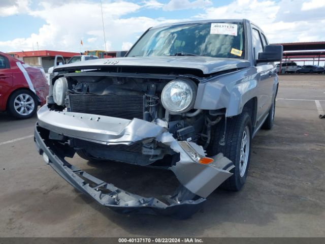 1C4NJPBB8GD807993 Jeep Patriot Sport