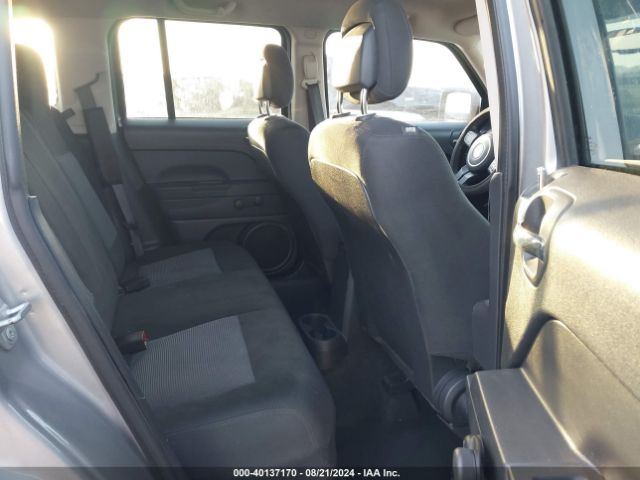 1C4NJPBB8GD807993 Jeep Patriot Sport