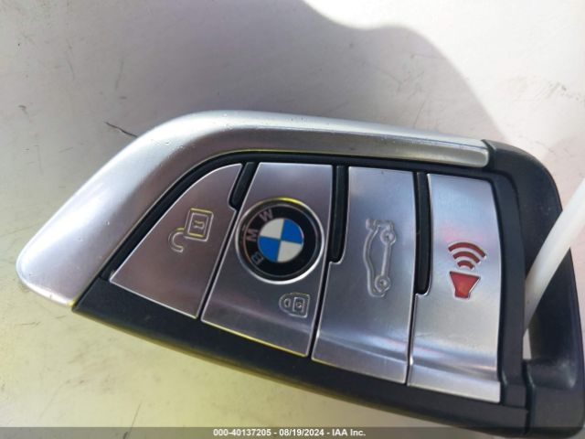 WBAJA5C57JG898415 BMW 530I