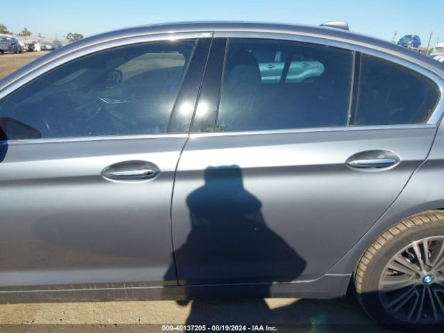 WBAJA5C57JG898415 BMW 530I
