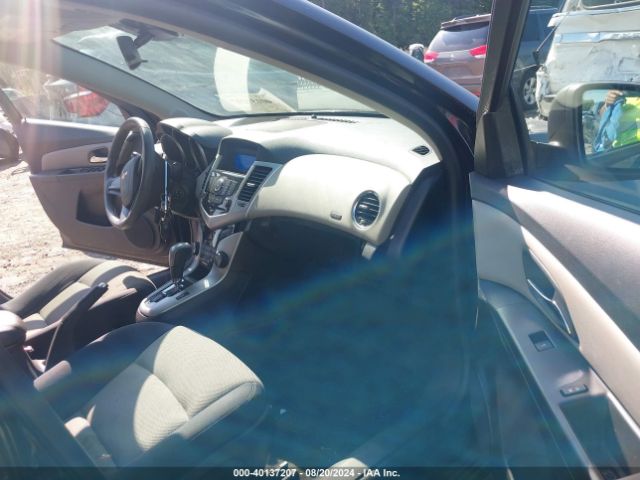 1G1PA5SH4F7296063 Chevrolet Cruze Ls Auto