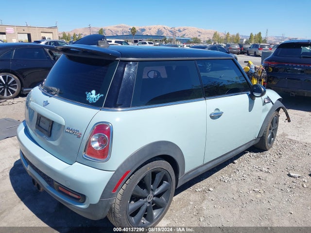 2012 MINI COOPER S WMWSV3C58CTY18448 Photo 3