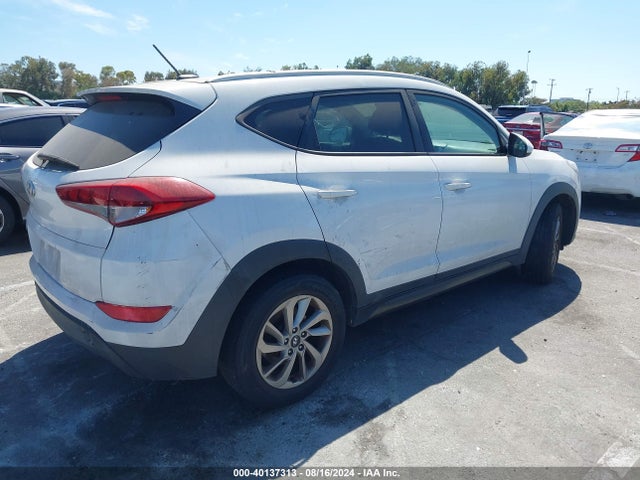 Hyundai TUCSON SE 2016 KM8J33A41GU137946 Image 4