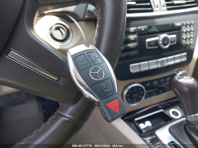 WDDGF4HB1ER308832 Mercedes-Benz C 250