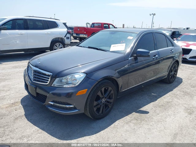 WDDGF4HB1ER308832 Mercedes-Benz C 250
