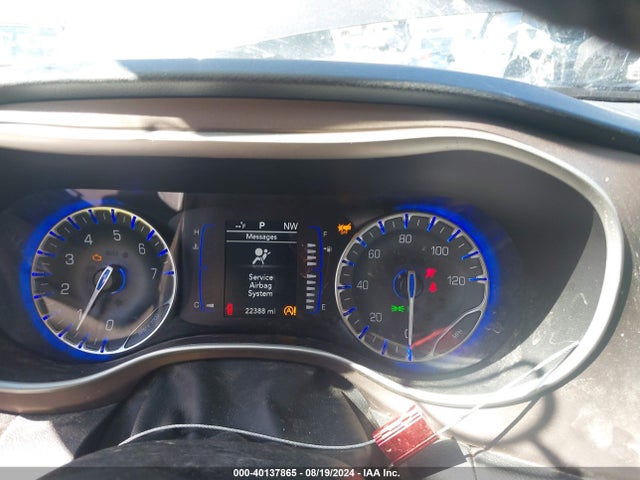 2C4RC1CG1PR549770 Chrysler Voyager Lx